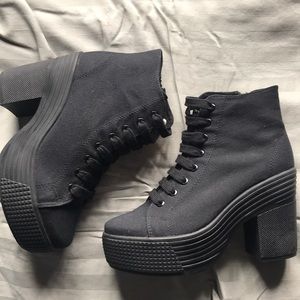 Platform heel ankle boot